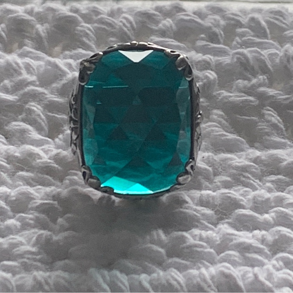Retired Silpada Size 8 ring